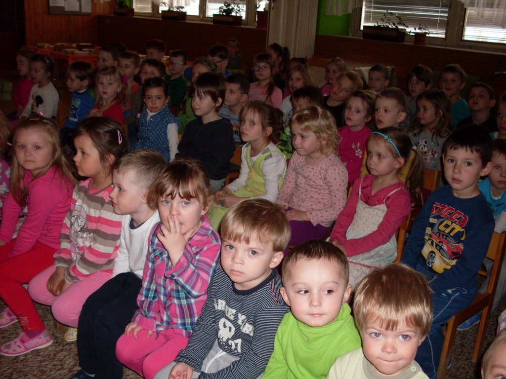 Fotogaléria Bábkové divadlo v MŠ : Ako zajko šibal (5) Bábkové divadlo v MŠ : Ako zajko šibal